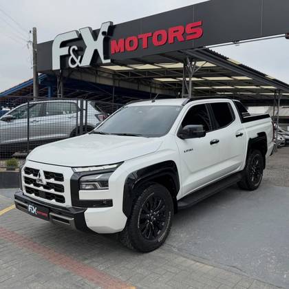 MITSUBISHI TRITON 2.4 BITURBO DIESEL CD KATANA 4X4 AUTOMÁTICO MITSUBISHI TRITON 2.4 BITURBO DIESEL CD KATANA 4X4 AUTOMÁTICO
